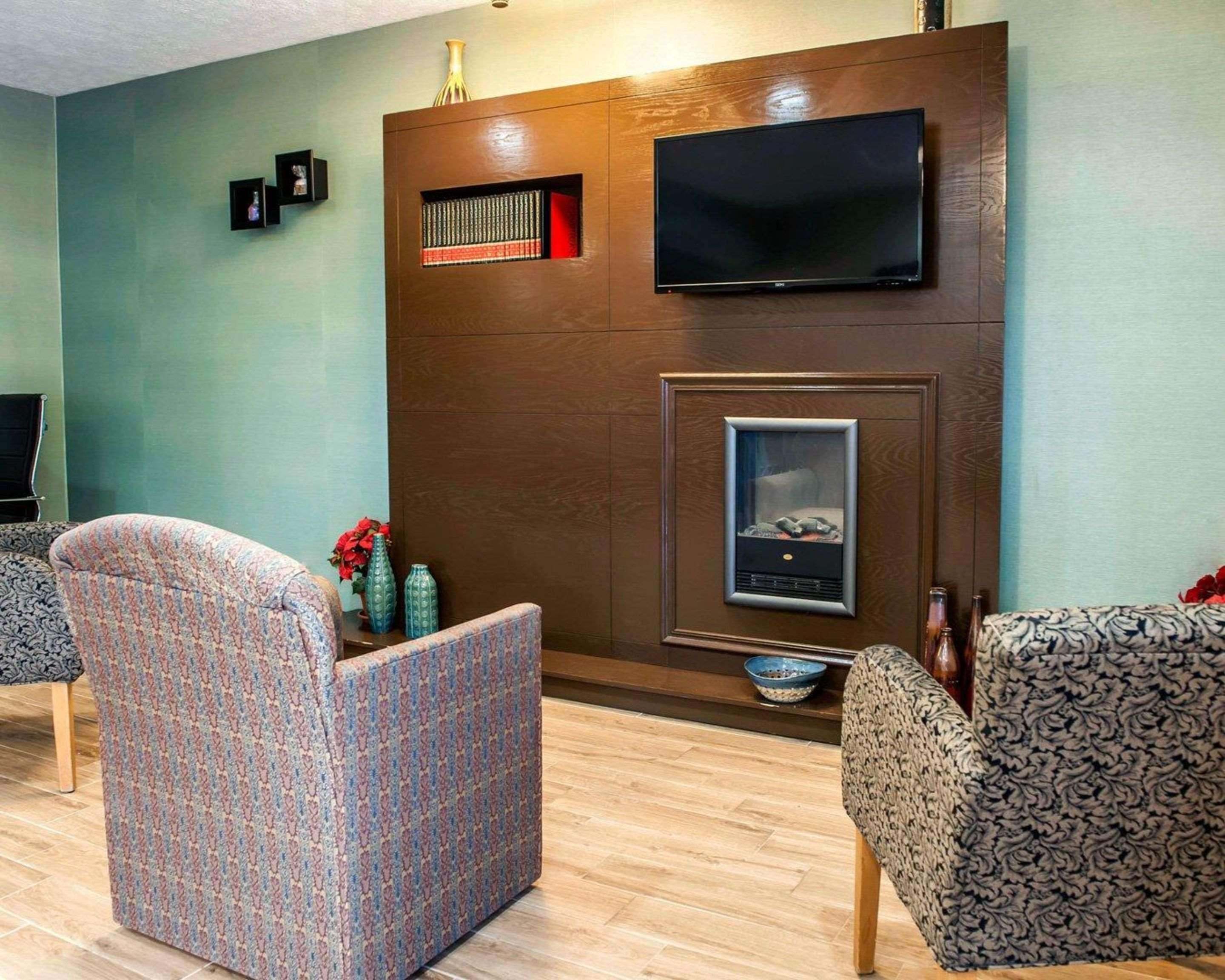 Baymont By Wyndham Richmond I-70 Hotell Eksteriør bilde