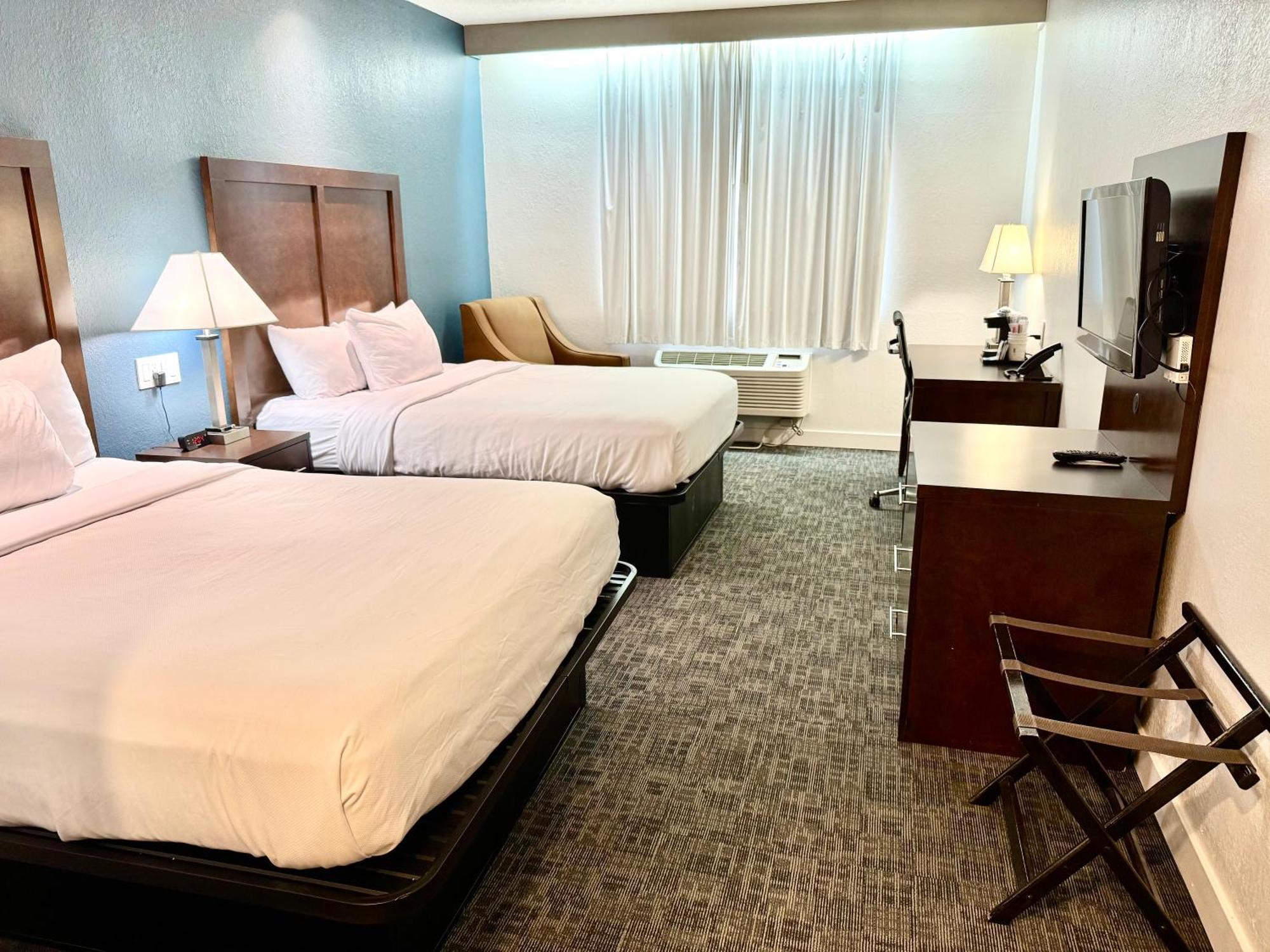 Baymont By Wyndham Richmond I-70 Hotell Eksteriør bilde